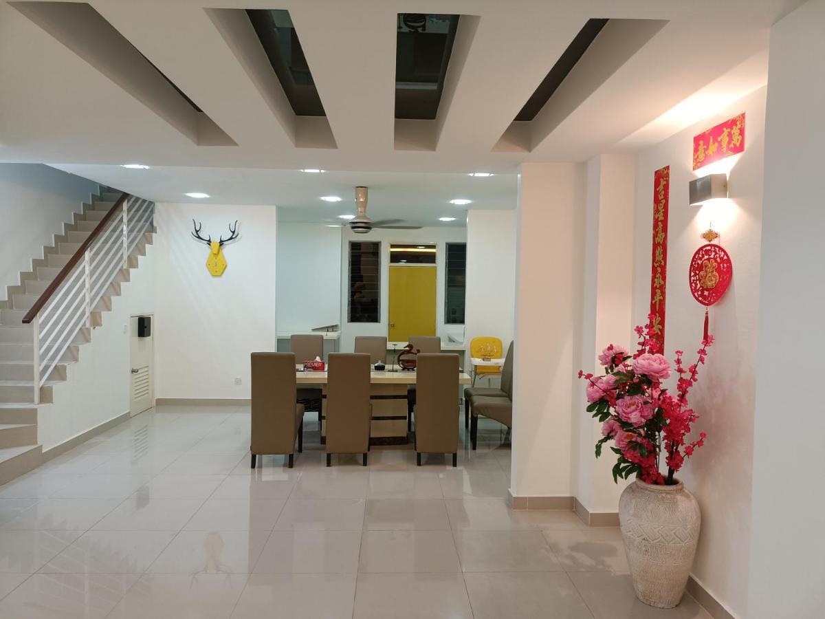 Entire Residential Home•Jia Residences Bkt Serdang沙登温暖的家 Seri Kembangan Eksteriør billede