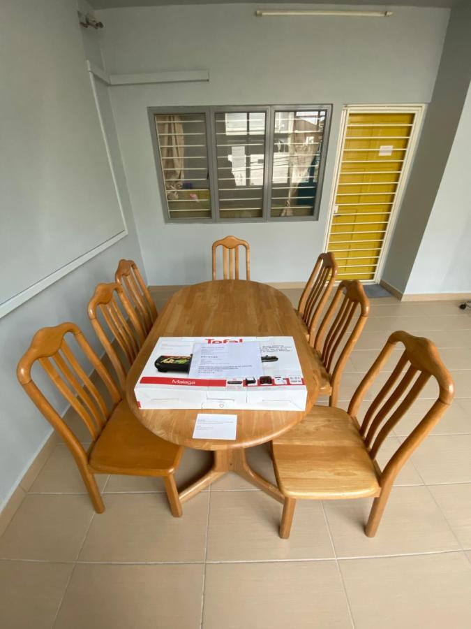 Entire Residential Home•Jia Residences Bkt Serdang沙登温暖的家 Seri Kembangan Eksteriør billede