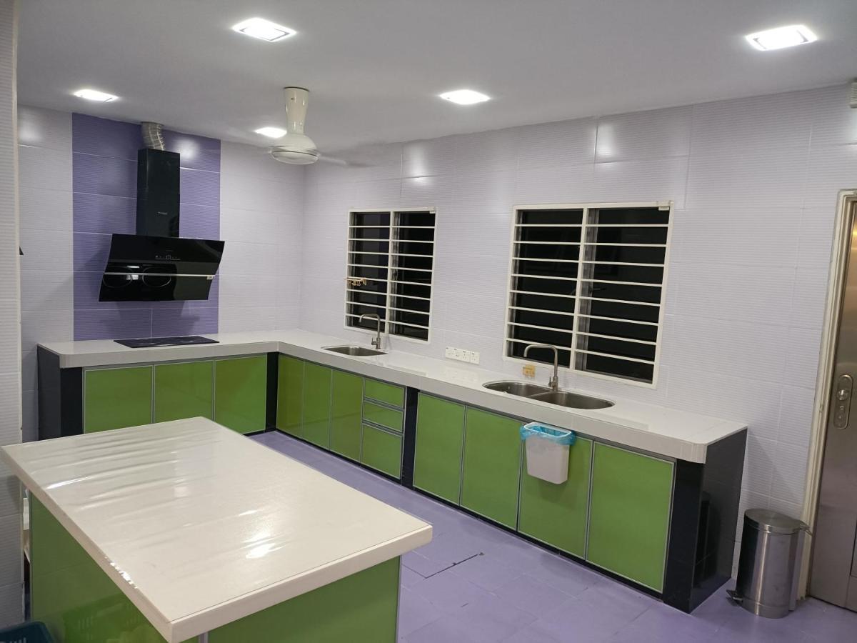 Entire Residential Home•Jia Residences Bkt Serdang沙登温暖的家 Seri Kembangan Eksteriør billede