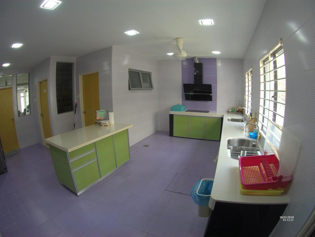 Entire Residential Home•Jia Residences Bkt Serdang沙登温暖的家 Seri Kembangan Eksteriør billede