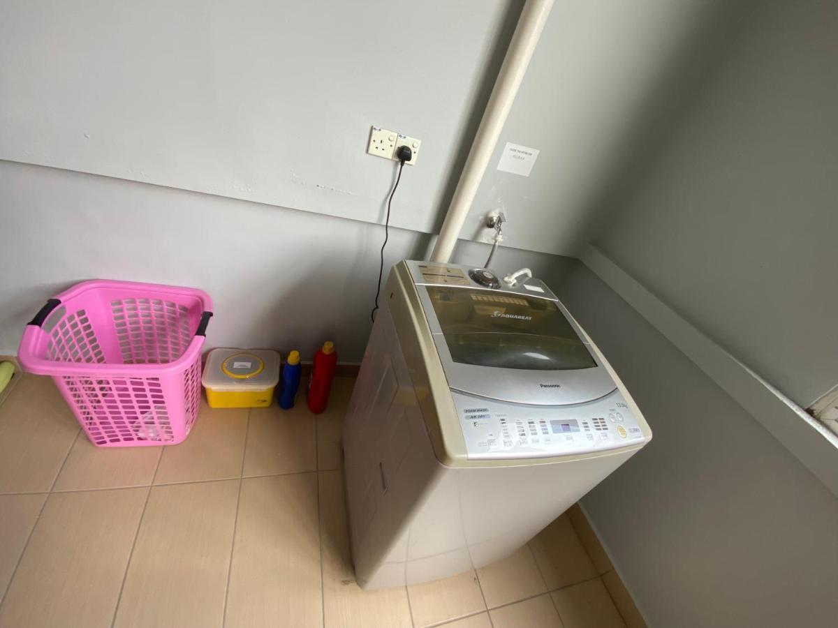 Entire Residential Home•Jia Residences Bkt Serdang沙登温暖的家 Seri Kembangan Eksteriør billede