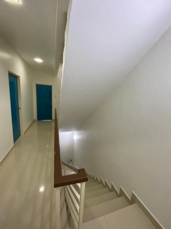 Entire Residential Home•Jia Residences Bkt Serdang沙登温暖的家 Seri Kembangan Eksteriør billede