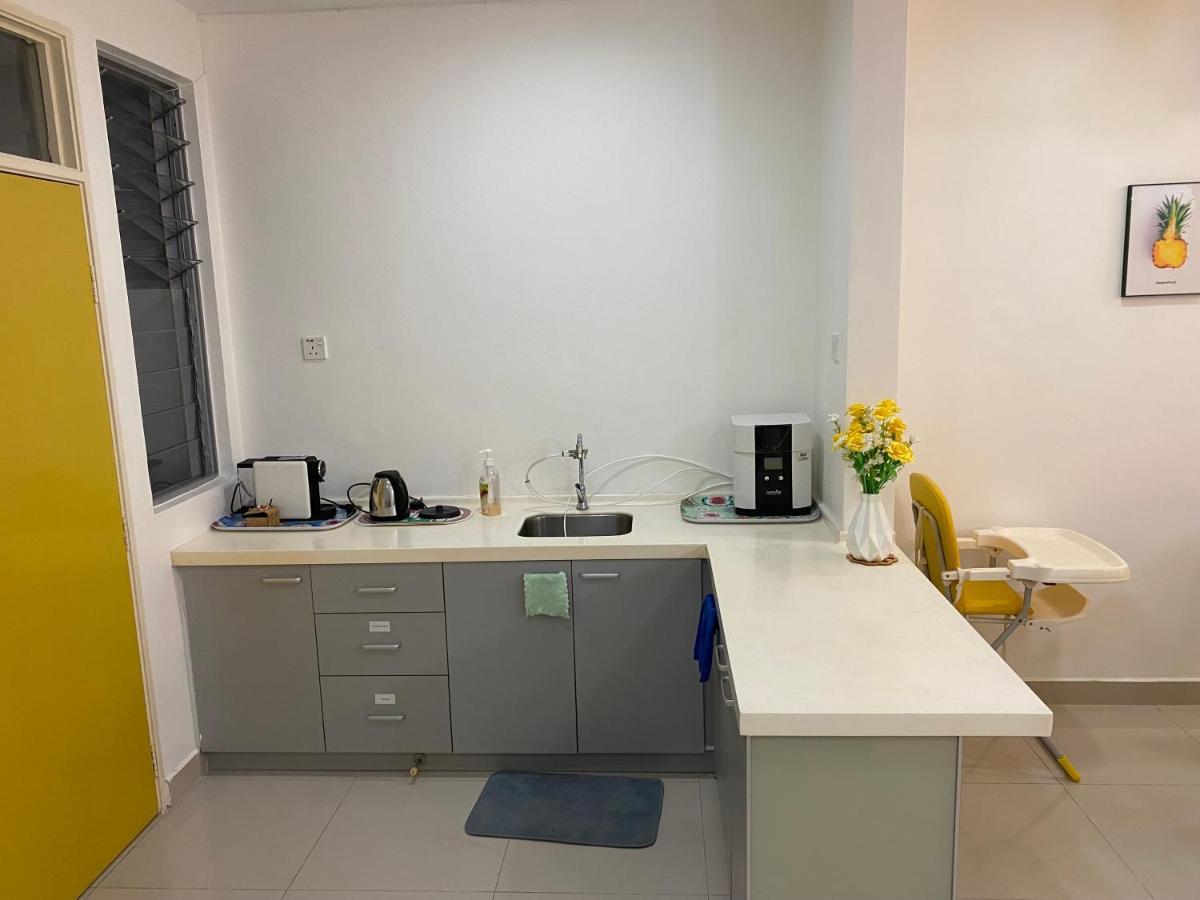 Entire Residential Home•Jia Residences Bkt Serdang沙登温暖的家 Seri Kembangan Eksteriør billede